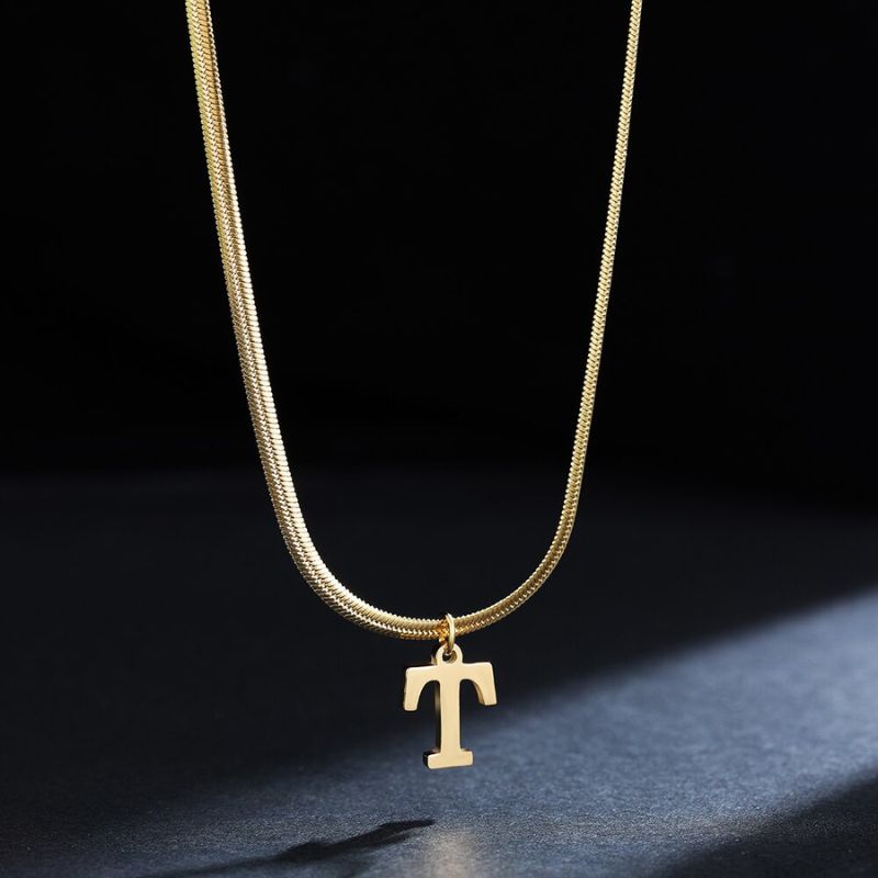 Colar com Pingente Inicial Banhado em Ouro 18k