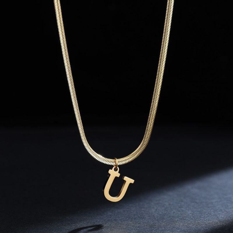 Colar com Pingente Inicial Banhado em Ouro 18k