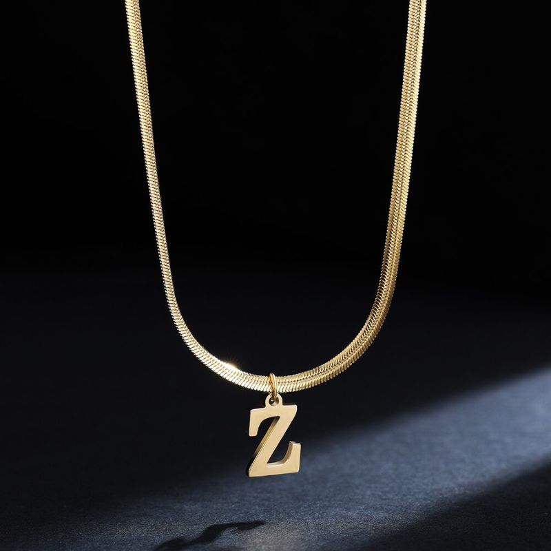 Colar com Pingente Inicial Banhado em Ouro 18k