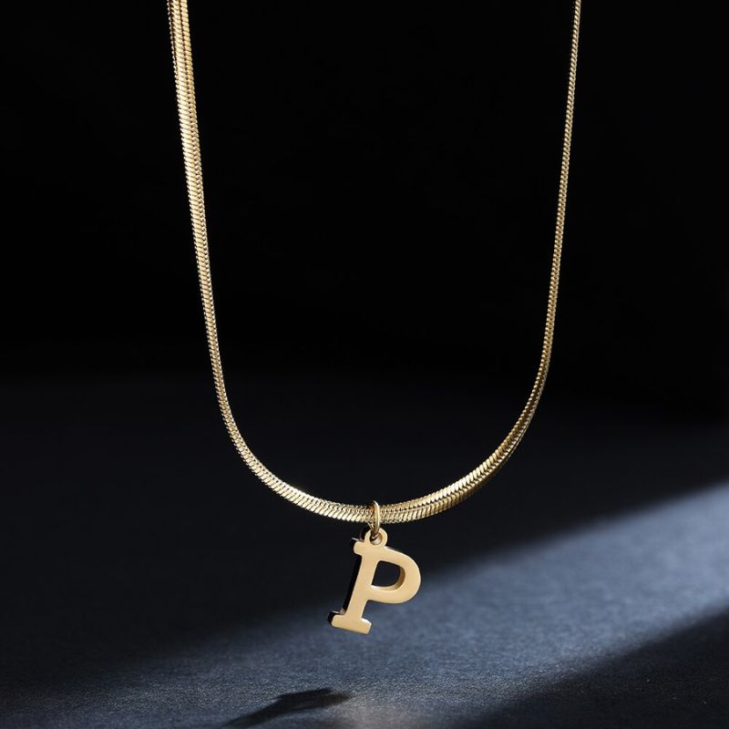 Colar com Pingente Inicial Banhado em Ouro 18k