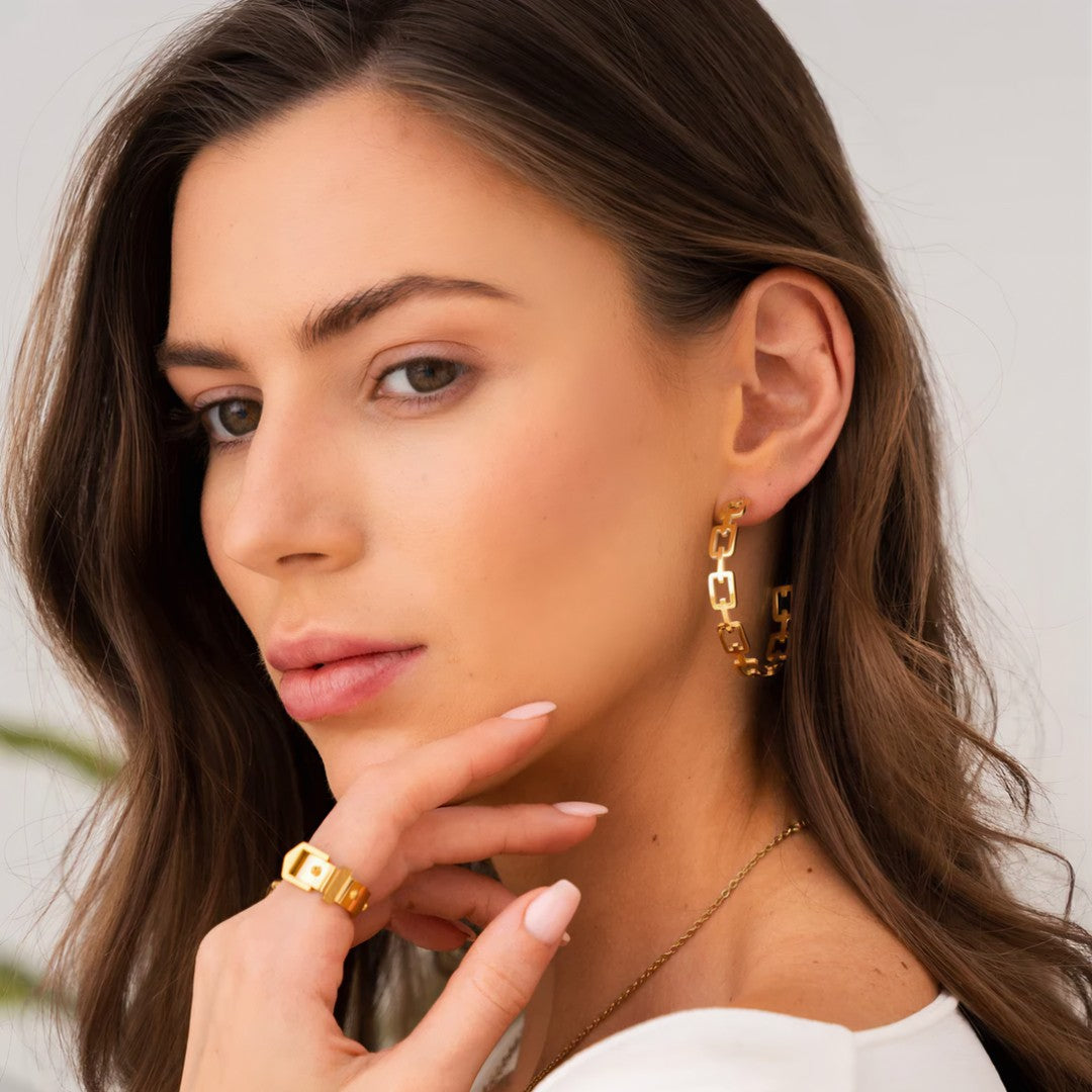 Brinco Athena Banhado a Ouro 18K