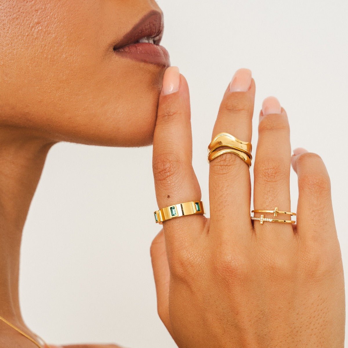 Anel Cruz Banhado em Ouro 18k