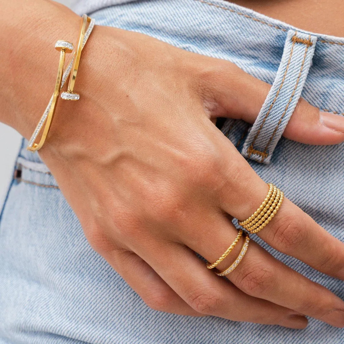 Anel Glamour Banhado em Ouro 18K