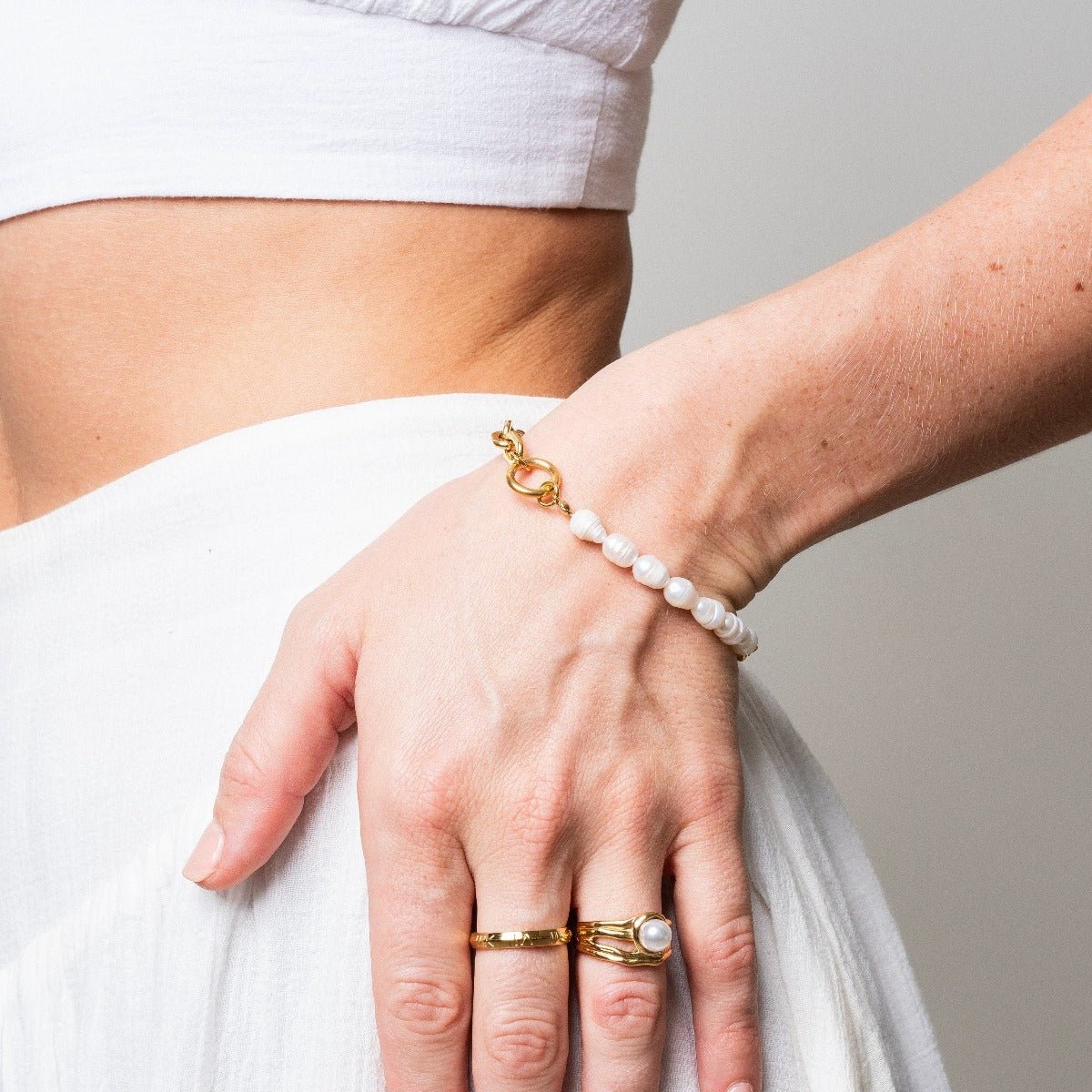 Pulseira Mix com Pérola Banhado em Ouro 18k